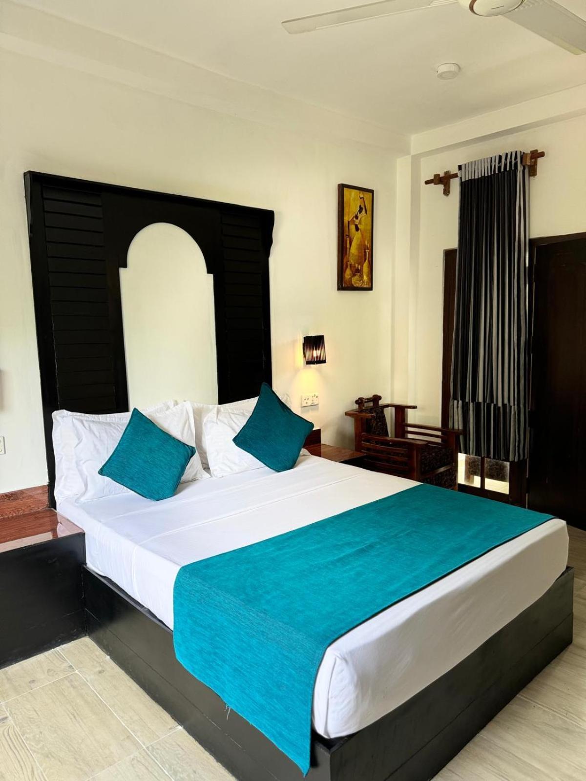 Sundaras Sigiriya Jungles Caves Resort Dambulla Exterior photo