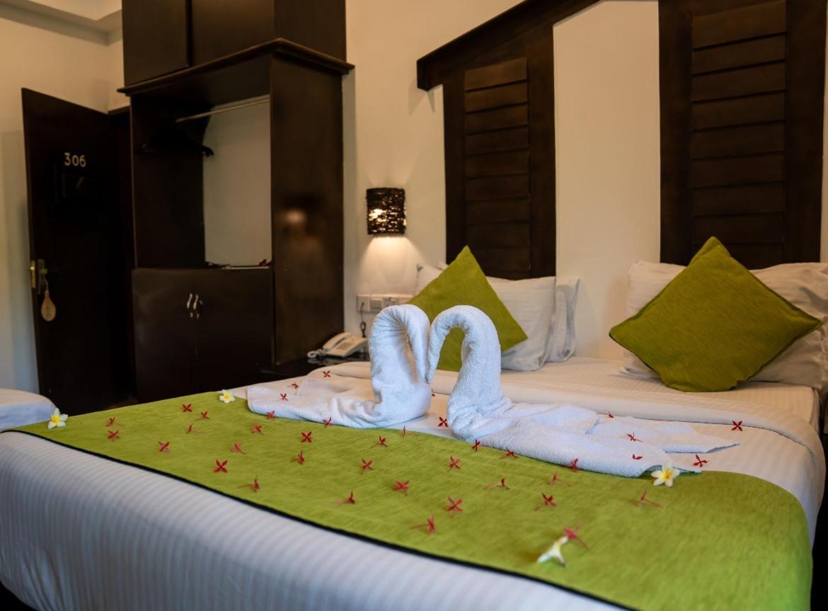 Sundaras Sigiriya Jungles Caves Resort Dambulla Exterior photo